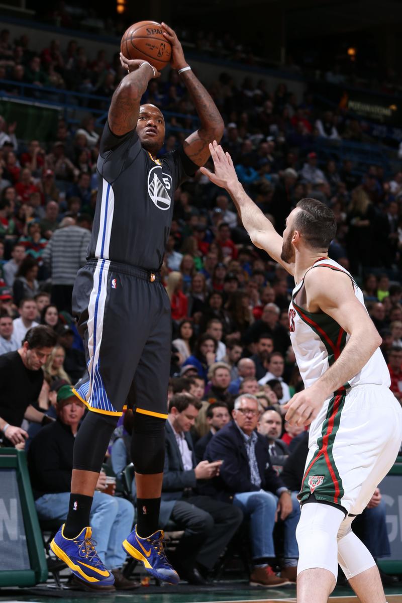 菲律宾男篮轻取勇士，拉文高光表现