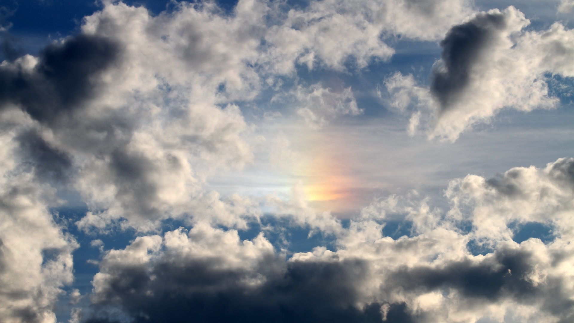 库尔图瓦神扑点燃赛场，乌拉圭三球碾压牙买加展露冠军相