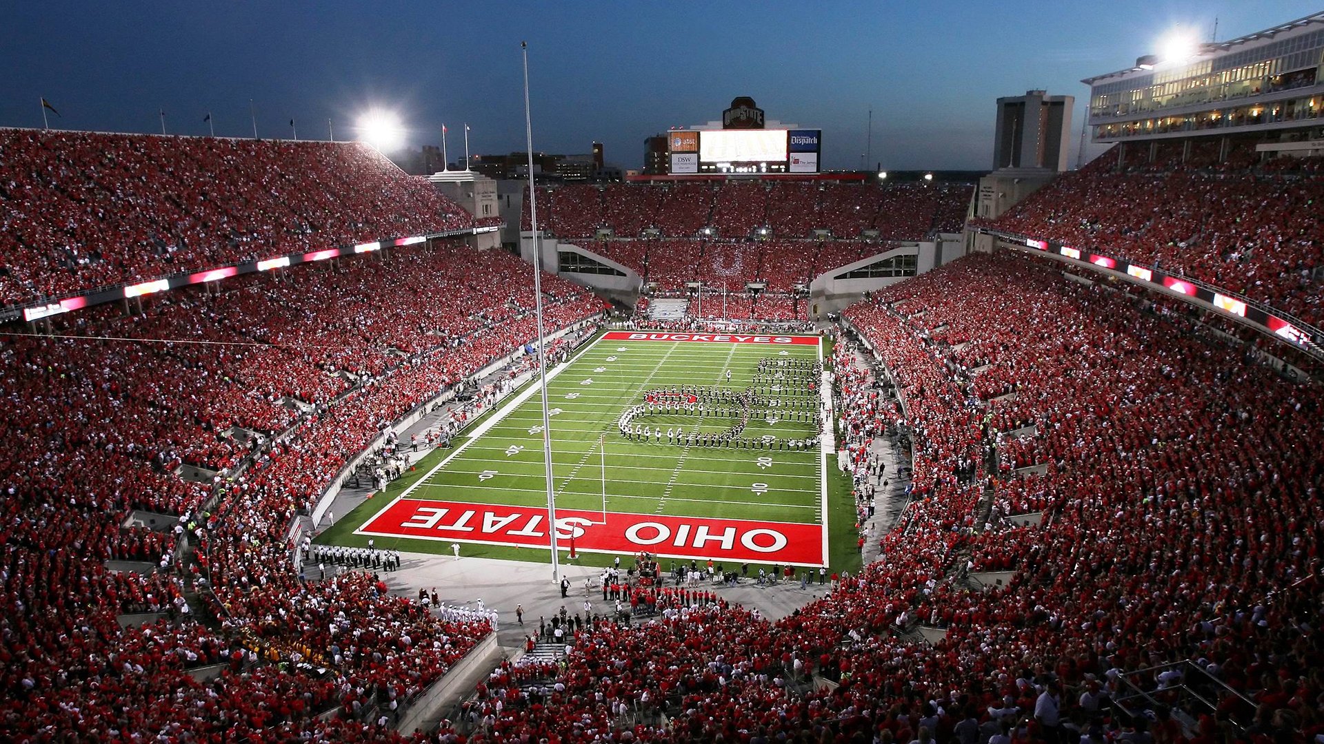 当神话陨落于雨林，哥斯达黎加淘汰希腊，与萨拉赫在F1街道赛的接管隐喻